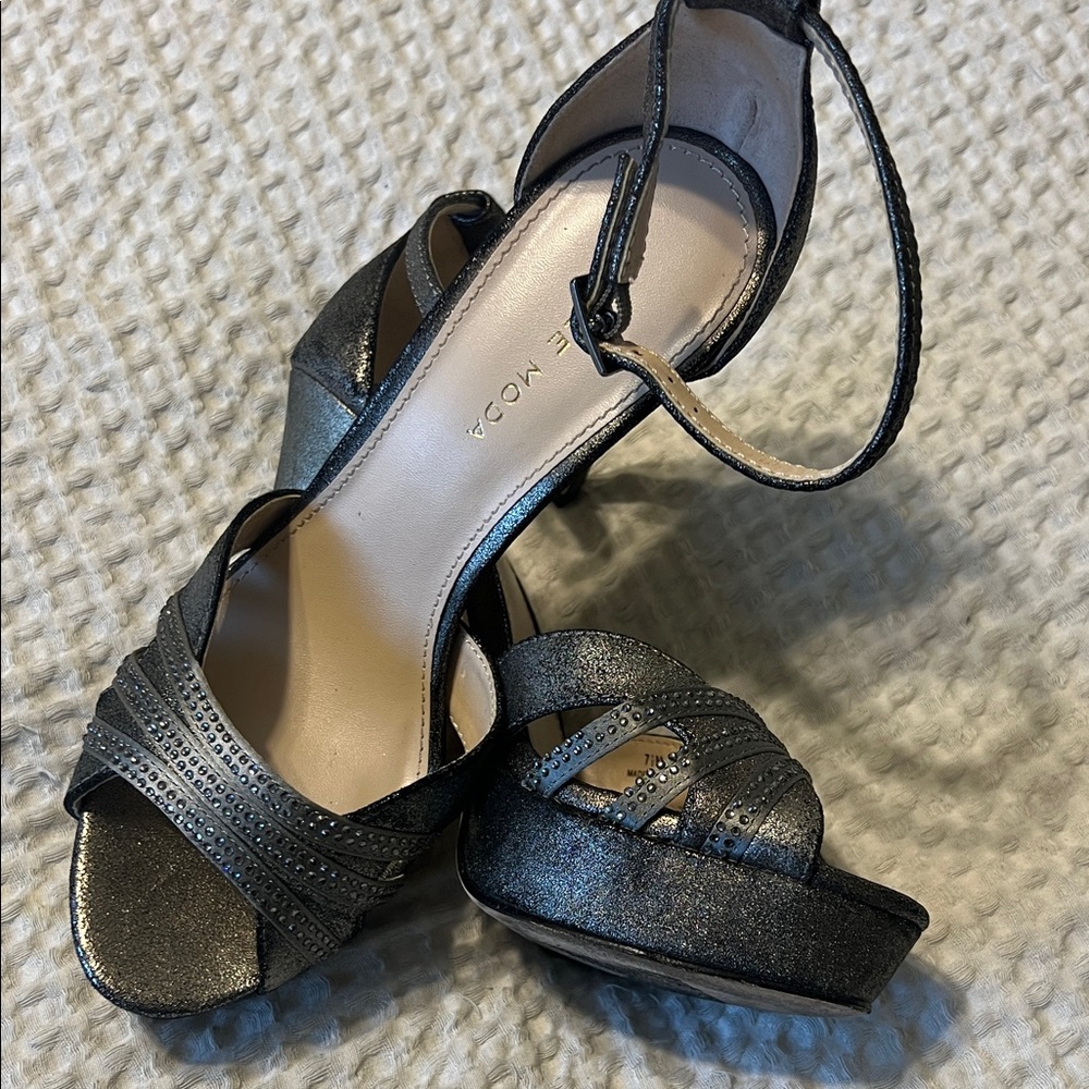 Pelle Moda Metallic Black Strappy Heels - Picture 9 of 9